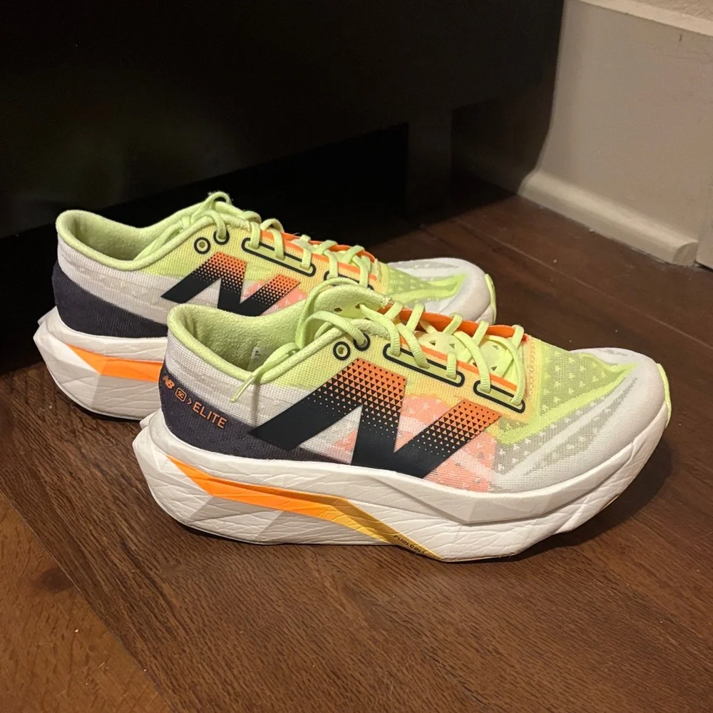 New Balance FuelCell Rebel v4 - Picture 1 of 9